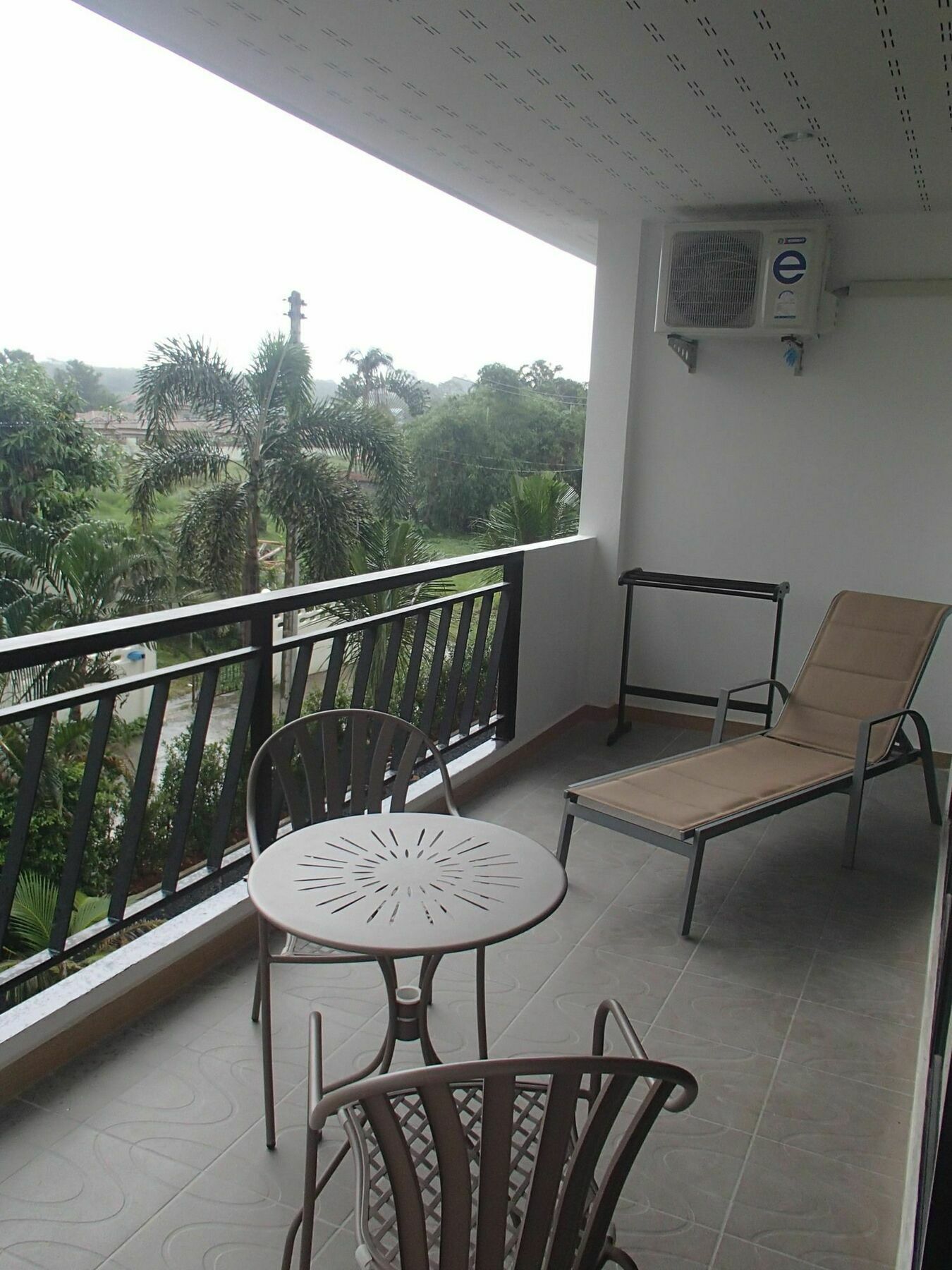 Nai Harn Coconoi Residence מראה חיצוני תמונה